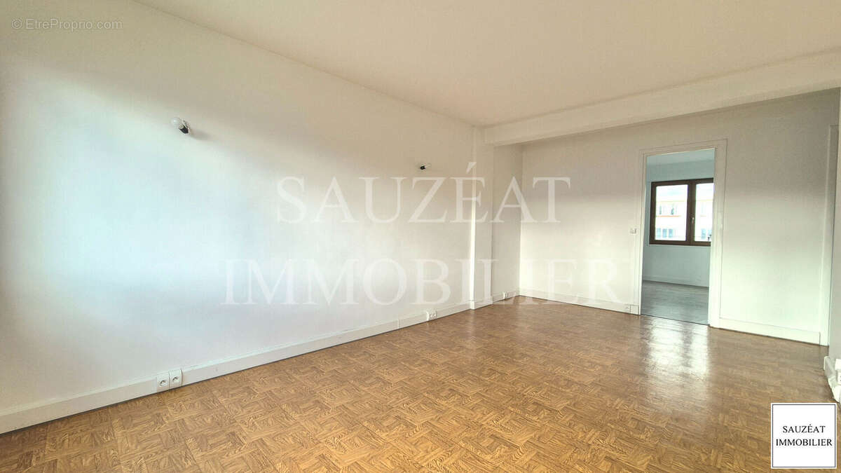 Appartement à BAGNEUX