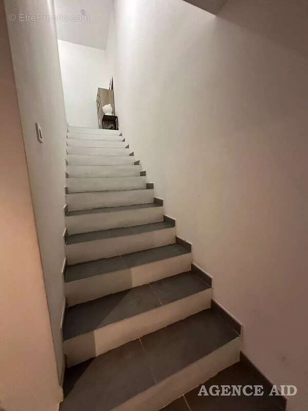 Appartement à CUGES-LES-PINS