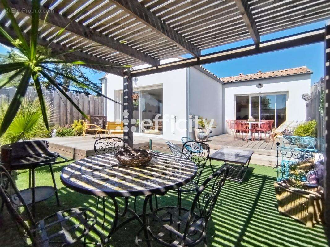 Maison à AIGREFEUILLE-D&#039;AUNIS