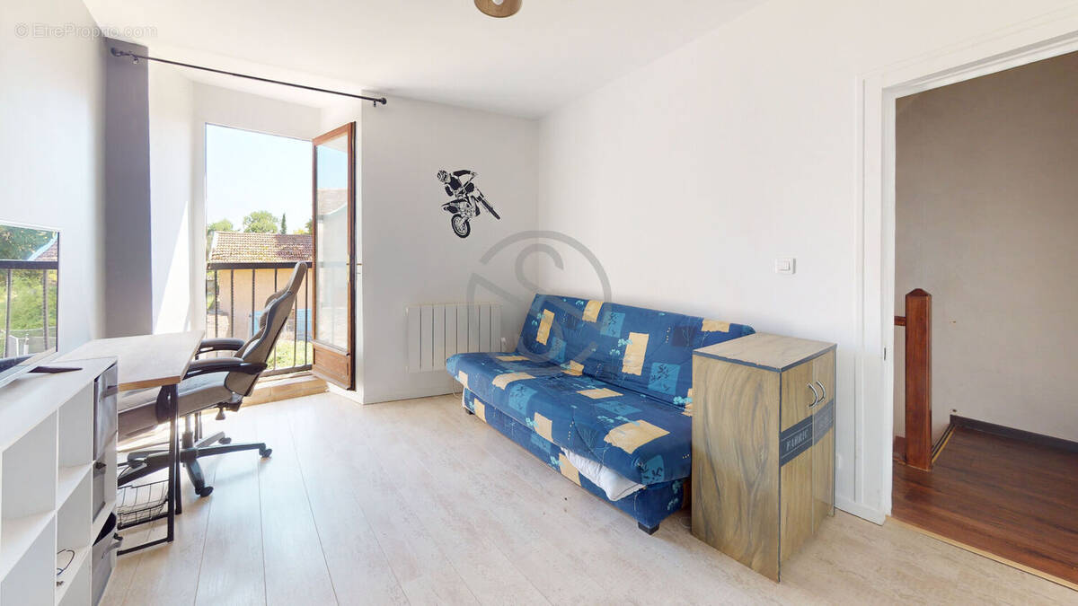 Maison à LA FRETTE