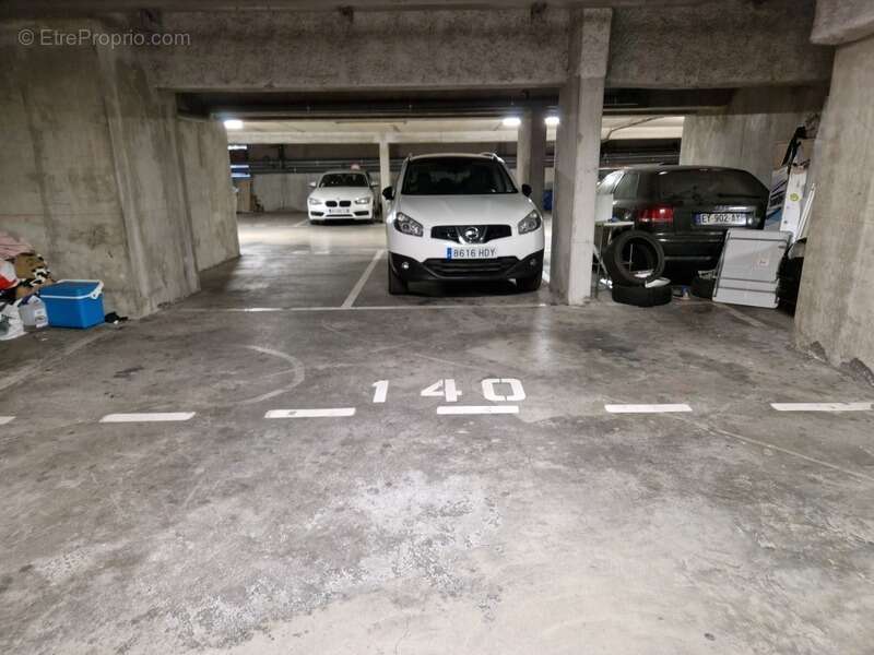 Parking à ANNEMASSE