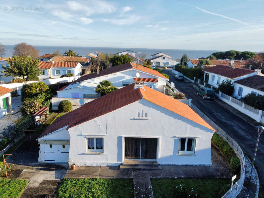 Maison à LE CHATEAU-D&#039;OLERON