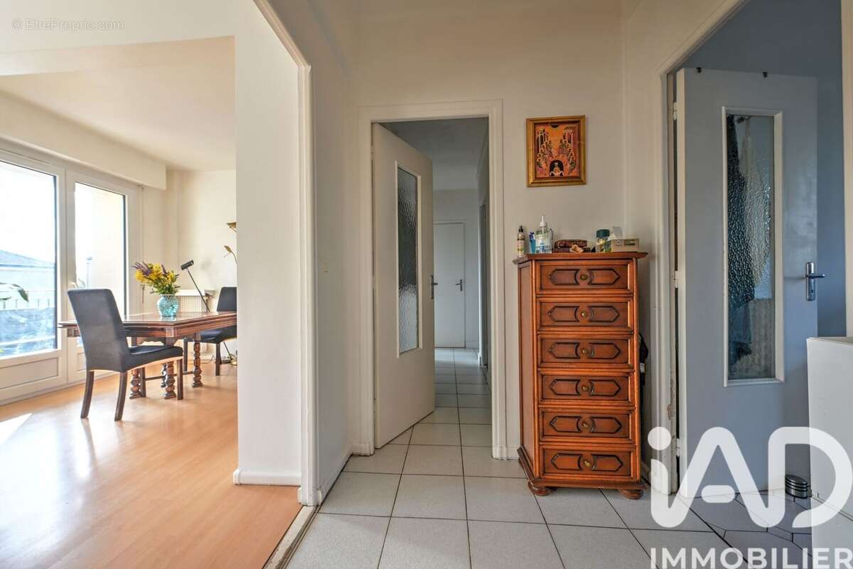 Photo 6 - Appartement à BAILLY