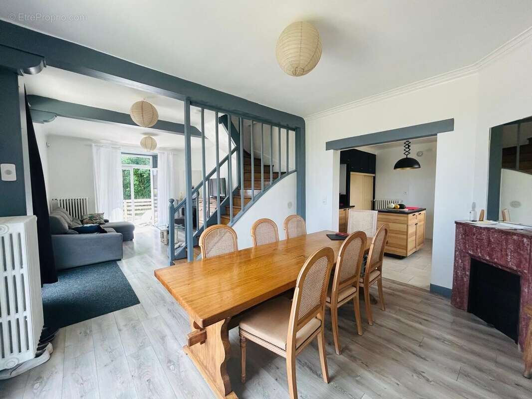 Maison 98 m² à Villeneuve-Sur-Yonne  - photo 4