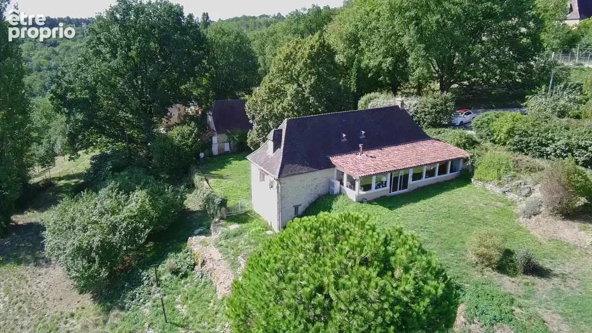 Charmante maison en pierre de 4 chambres avec grange et terrain - photo 2