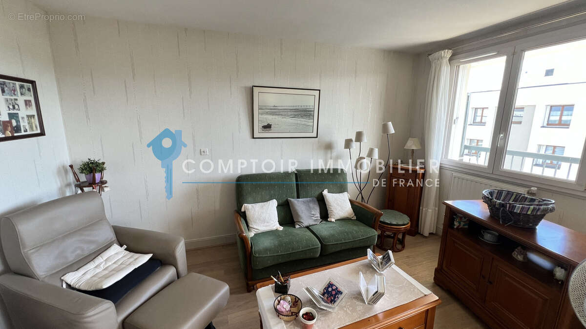Appartement à CORBEIL-ESSONNES