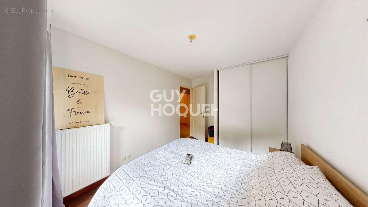 Appartement à CRUSEILLES