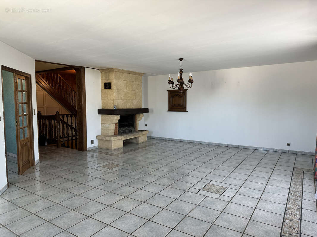 Maison à DOMBASLE-EN-XAINTOIS