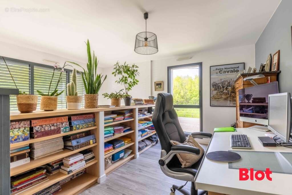 Maison 179 m² à Thorigne-Fouillard  - photo 7