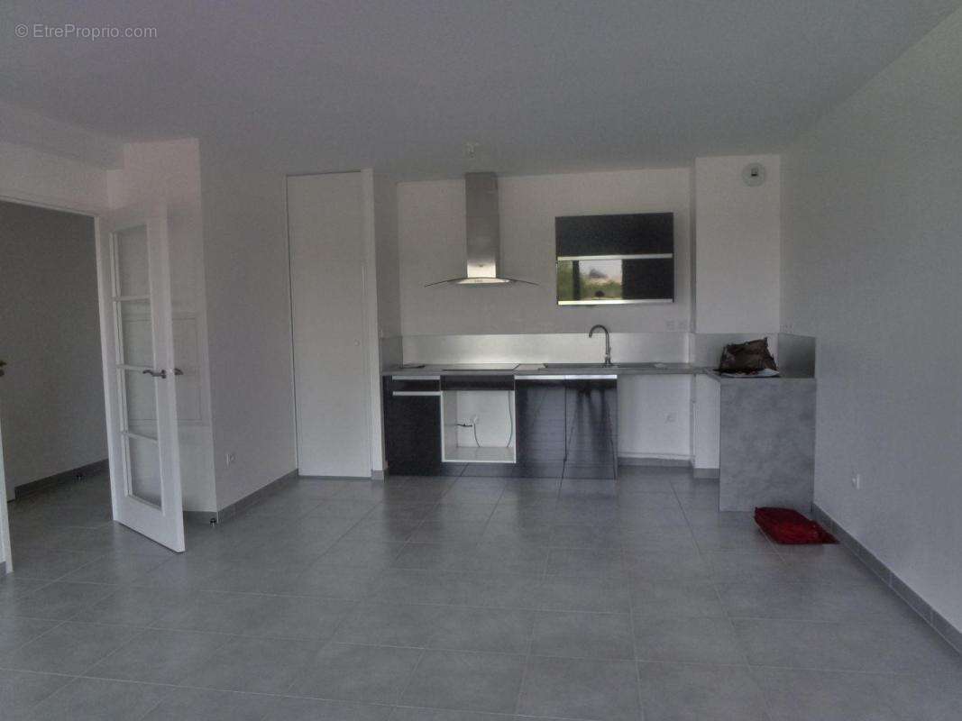 Appartement à CHARNAY-LES-MACON