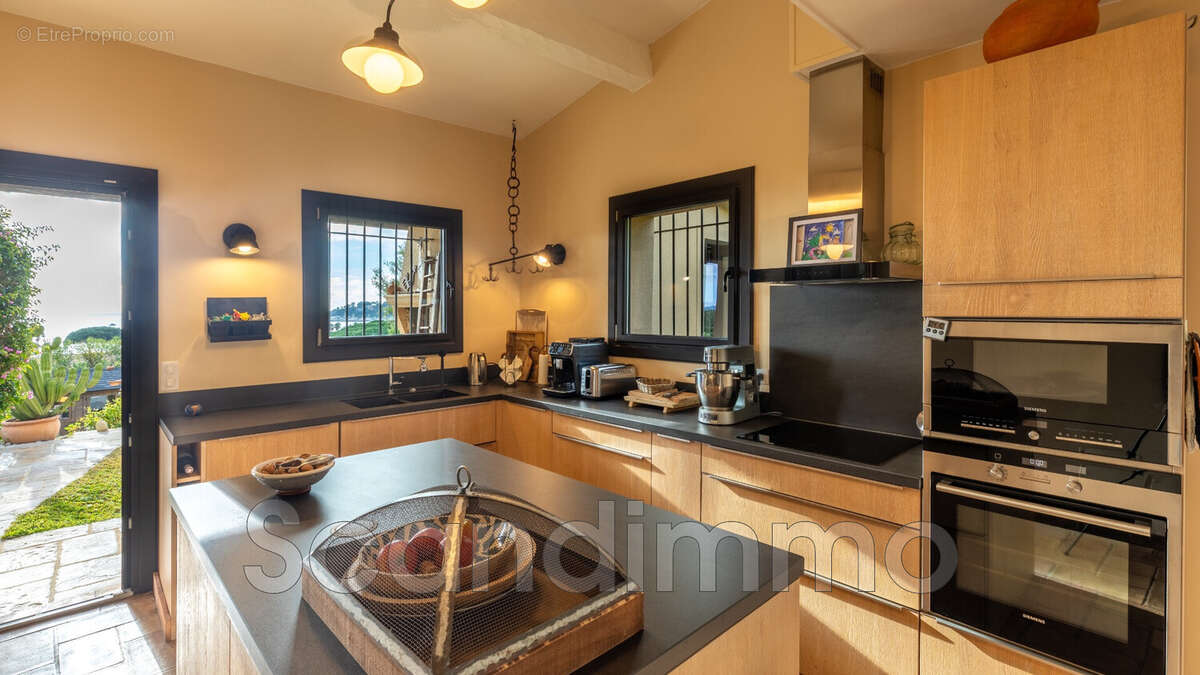 Maison à CAVALAIRE-SUR-MER