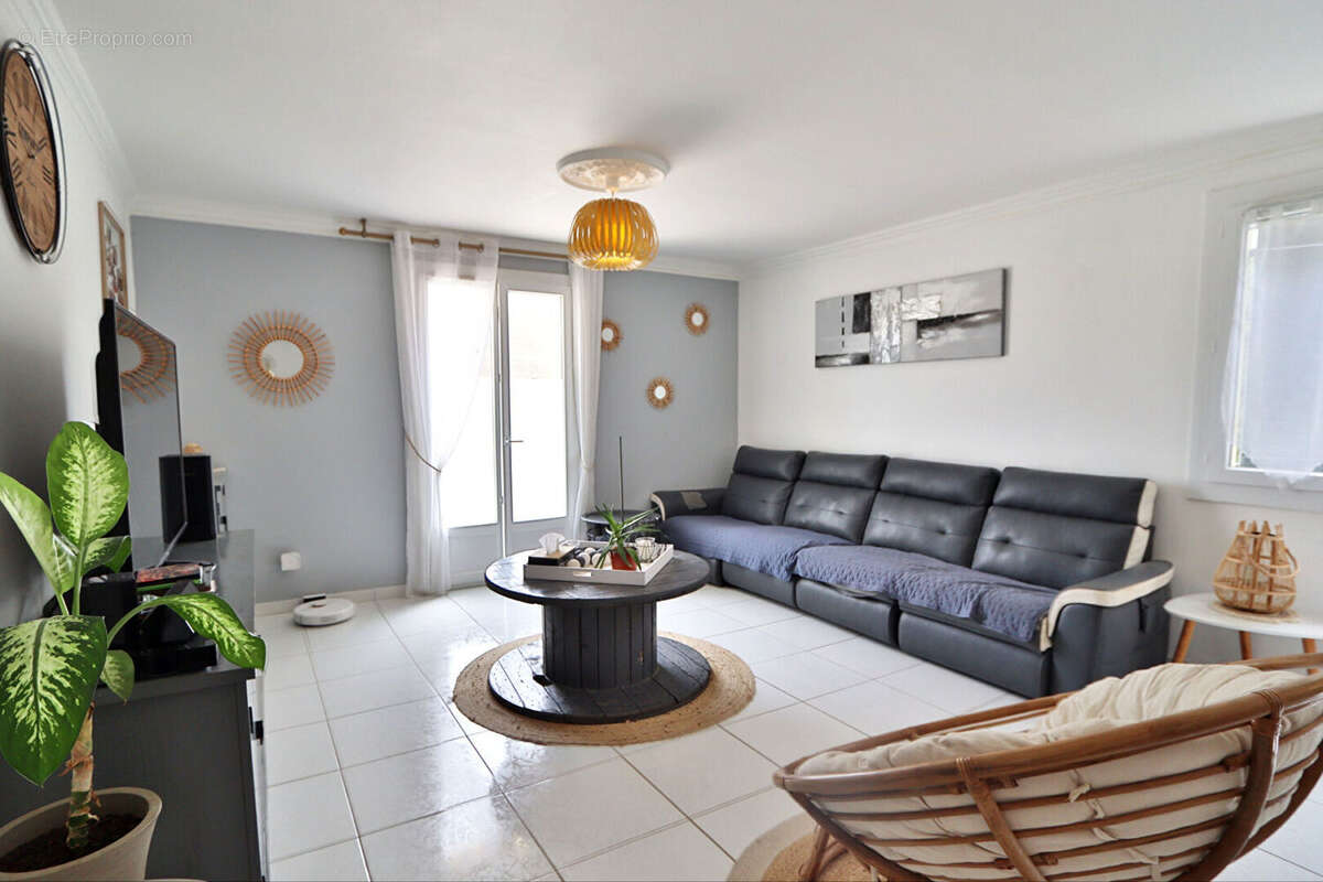 Maison à LEZIGNAN-CORBIERES