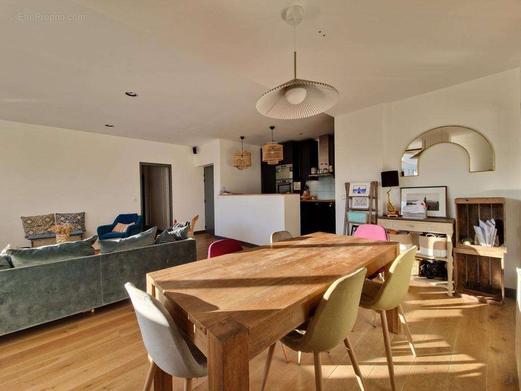 Appartement à ASNIERES-SUR-SEINE