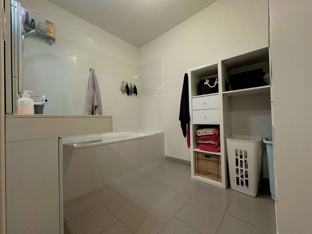 Appartement à LA LONDE-LES-MAURES