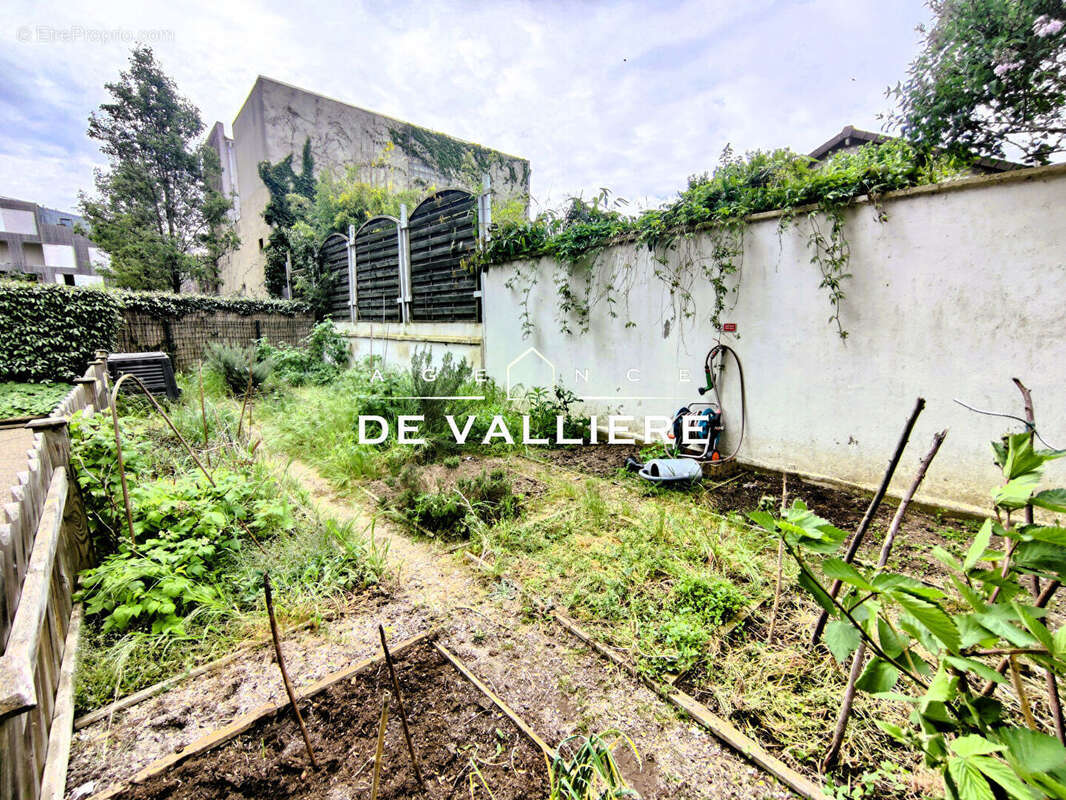 Appartement à NANTERRE