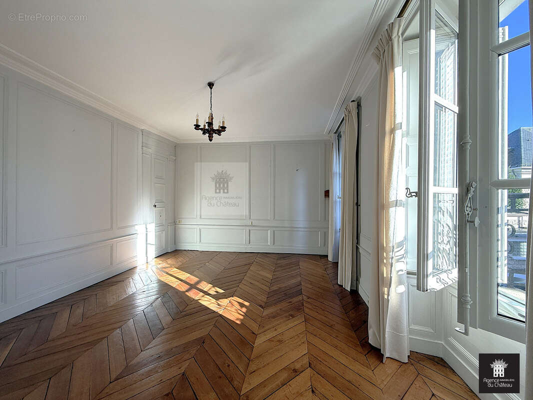 Appartement à VERSAILLES