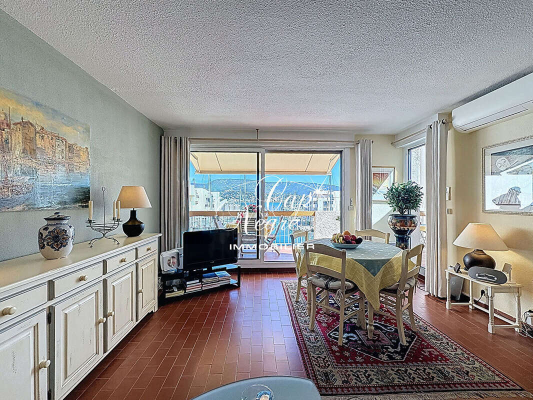 Appartement à BORMES-LES-MIMOSAS
