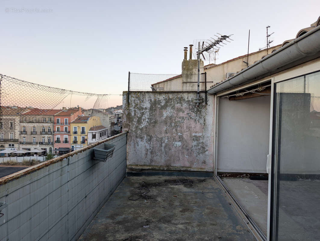 Appartement en duplex avec terrasse à rénover - photo 10