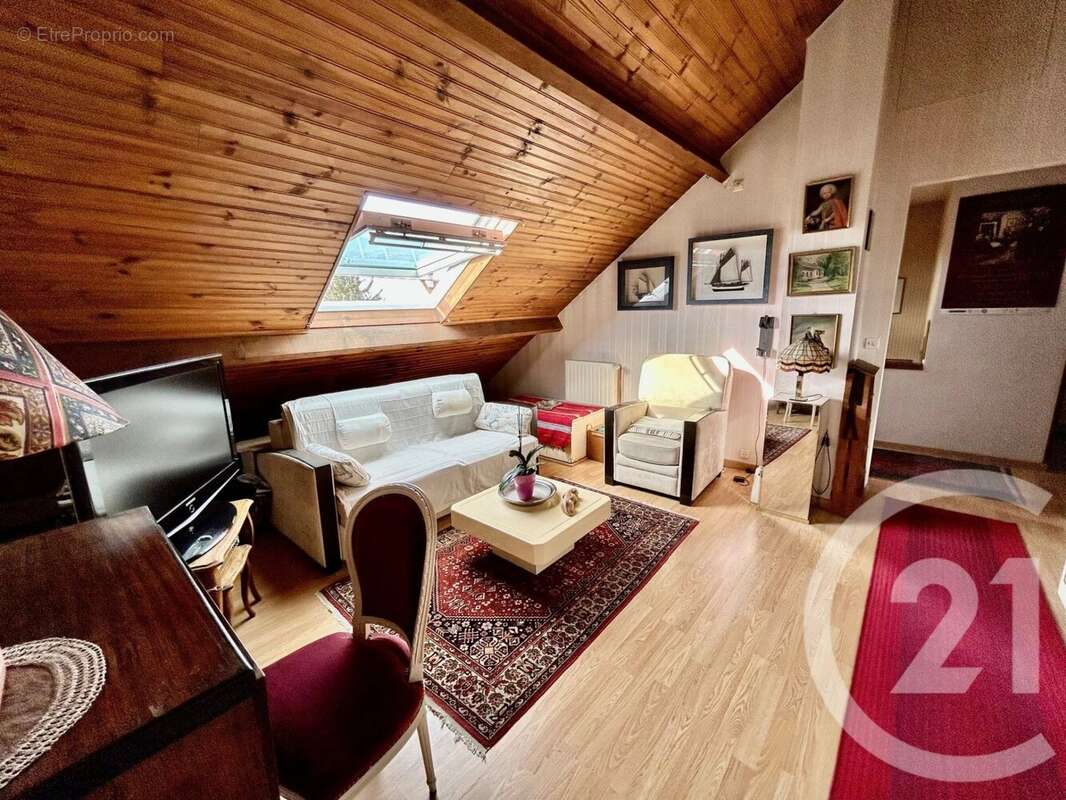 Maison à SAINT-GRATIEN