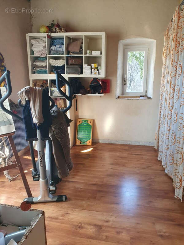 Maison à SAINT-ROMAN-DE-CODIERES