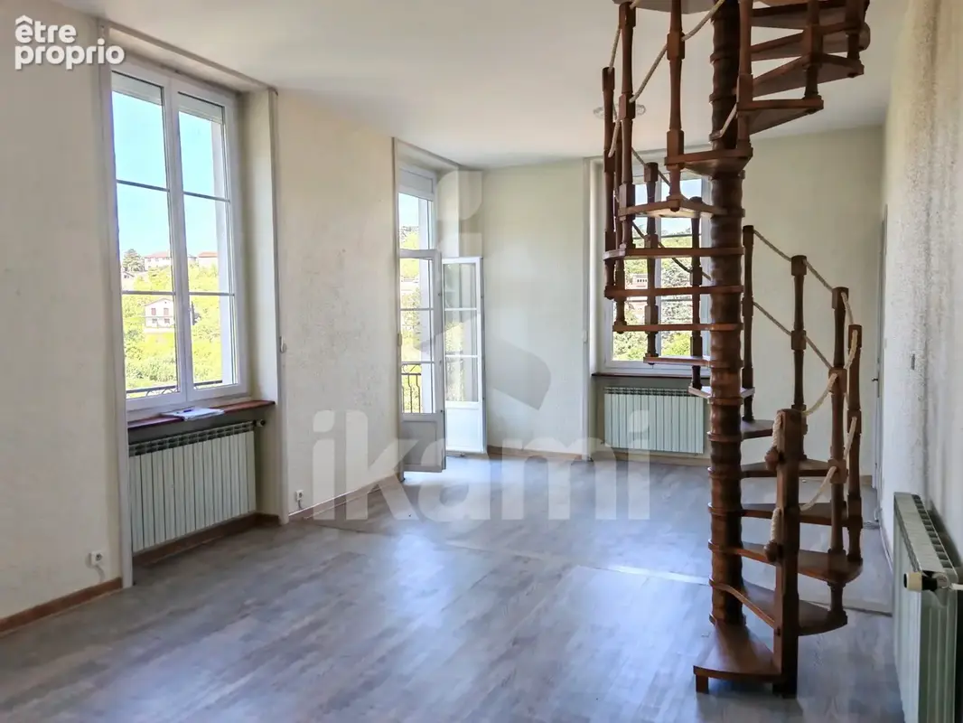 Rare à la vente ! duplex avec terrain 900 m2 + combles aménageables   5 min de rive-de-gier - photo 2