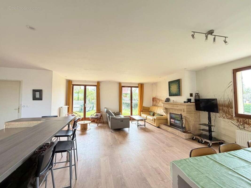 Photo 3 - Maison à MENNECY