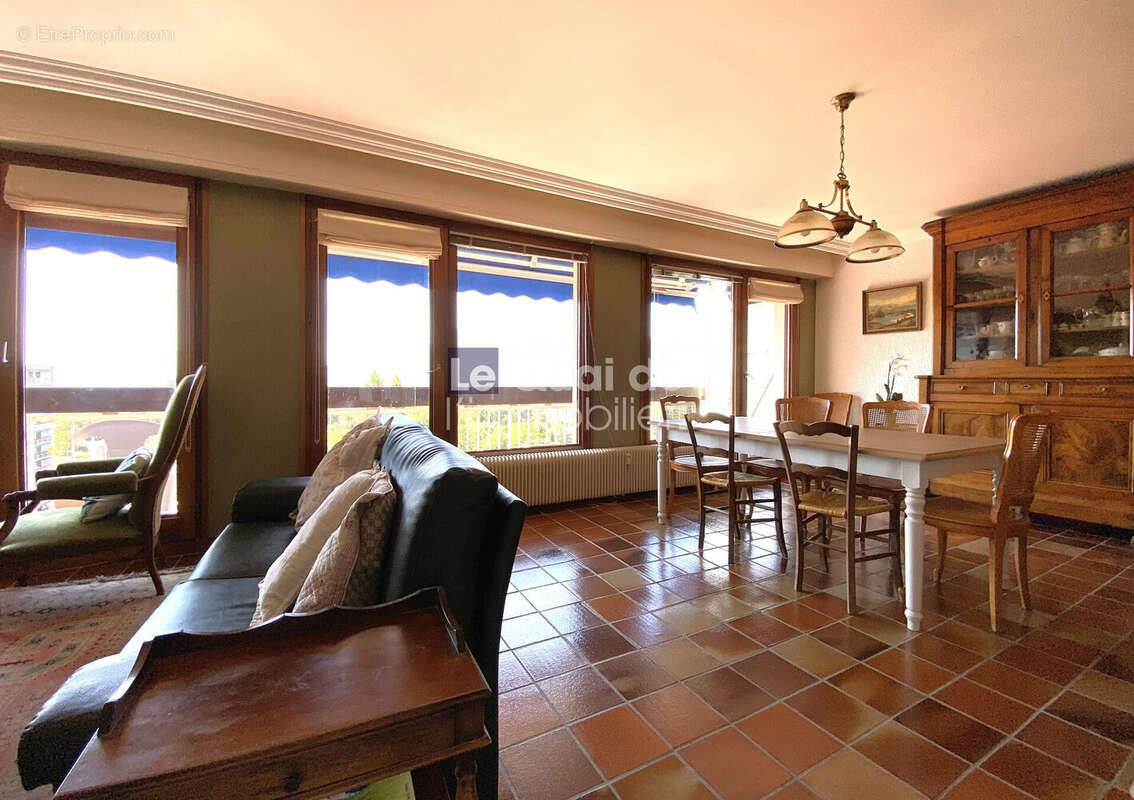 Appartement à SAINT-EGREVE