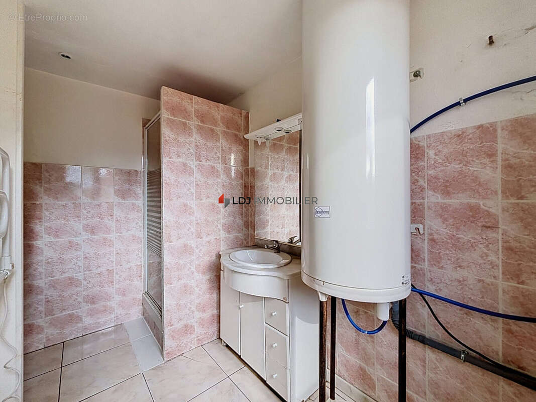 Appartement 101 m² à Prades  - photo 7