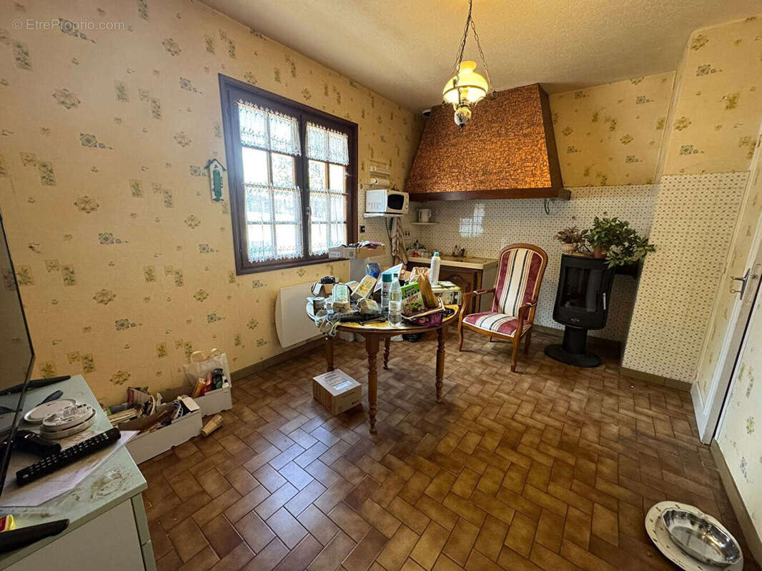 Maison à RILHAC-LASTOURS