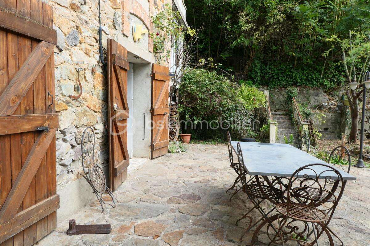 Bien d'exception, charme, volume et potentiel au pied des Cévennes ! Un lieu unique à réinventer - photo 11