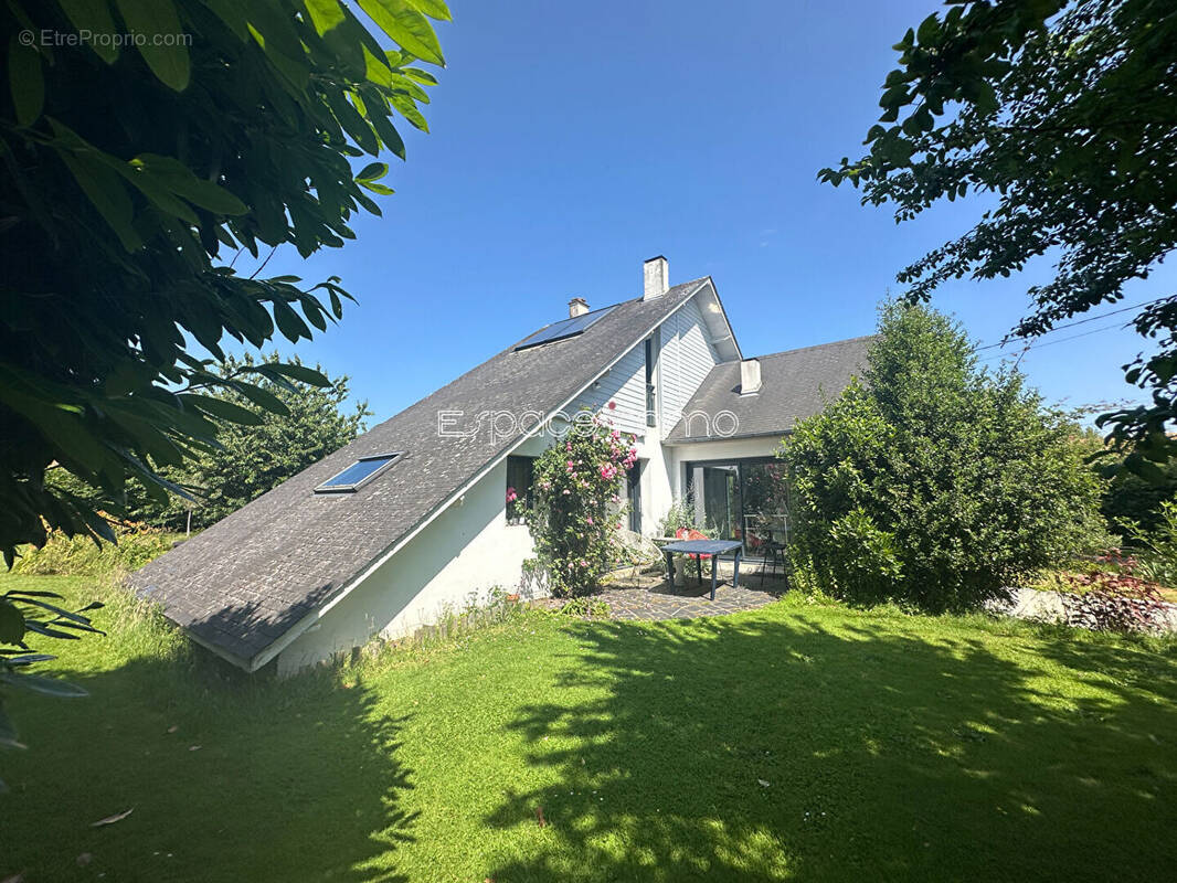 Maison à LA VIEUX-RUE