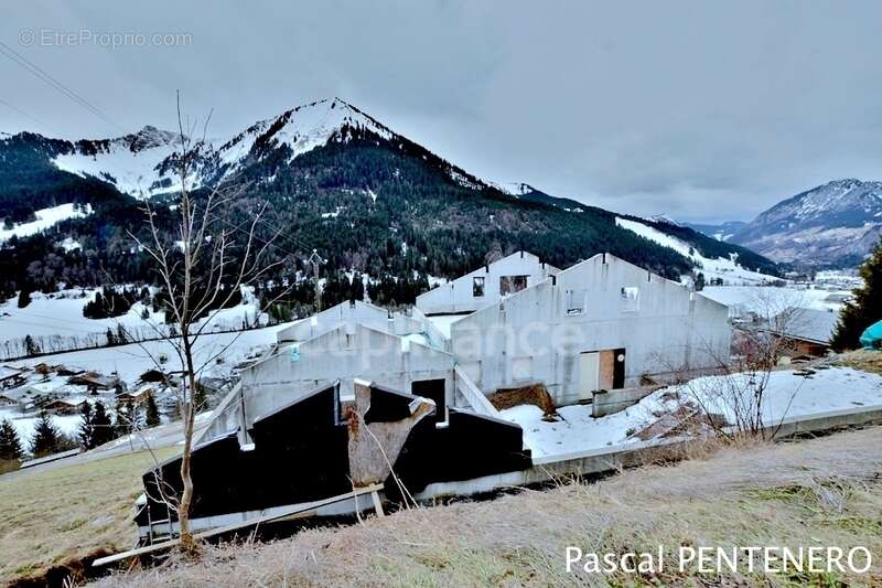 Terrain à LA CHAPELLE-D'ABONDANCE