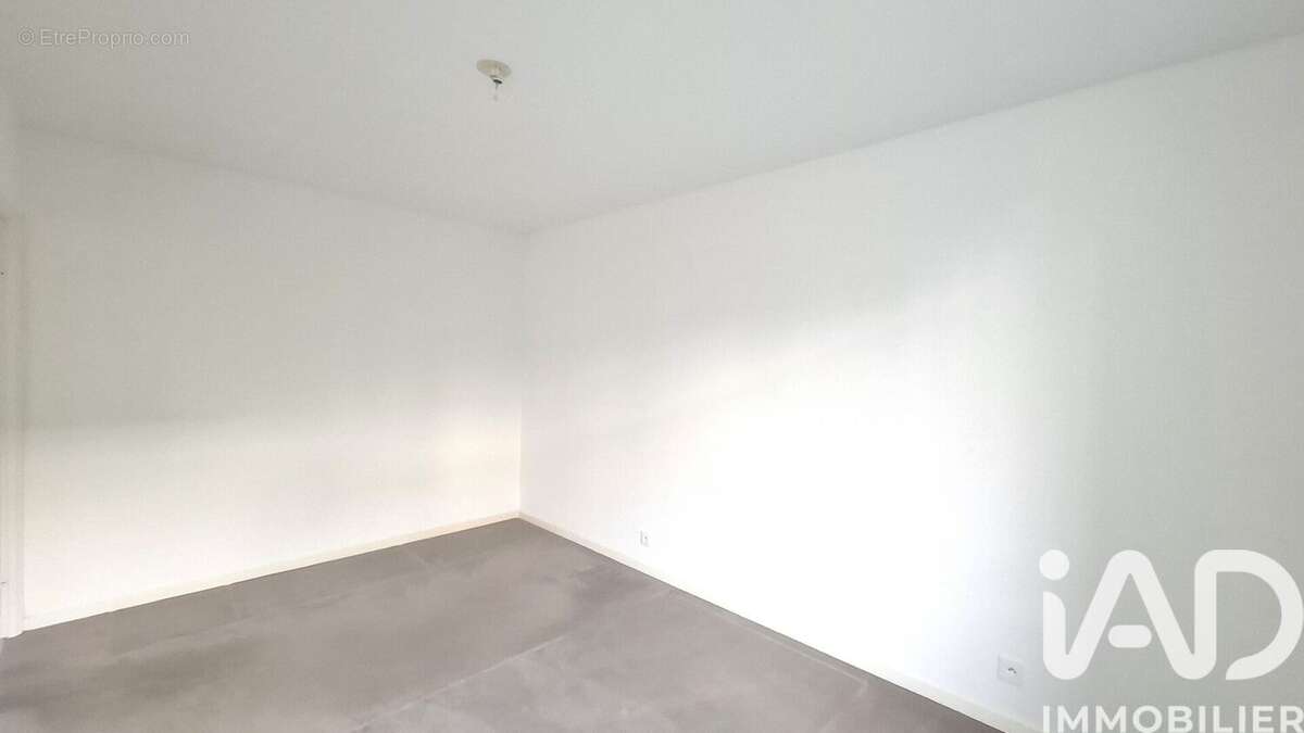Photo 8 - Appartement à MENNECY