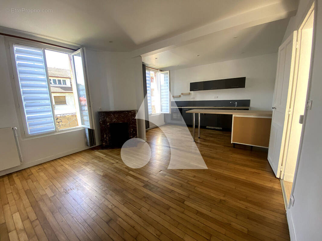 Appartement à RIS-ORANGIS