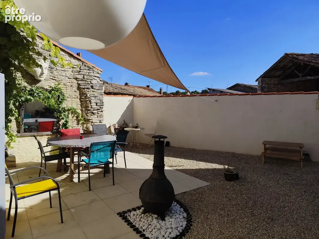 Maison en pierre de trois chambres avec annexe et jardin clos - photo 19