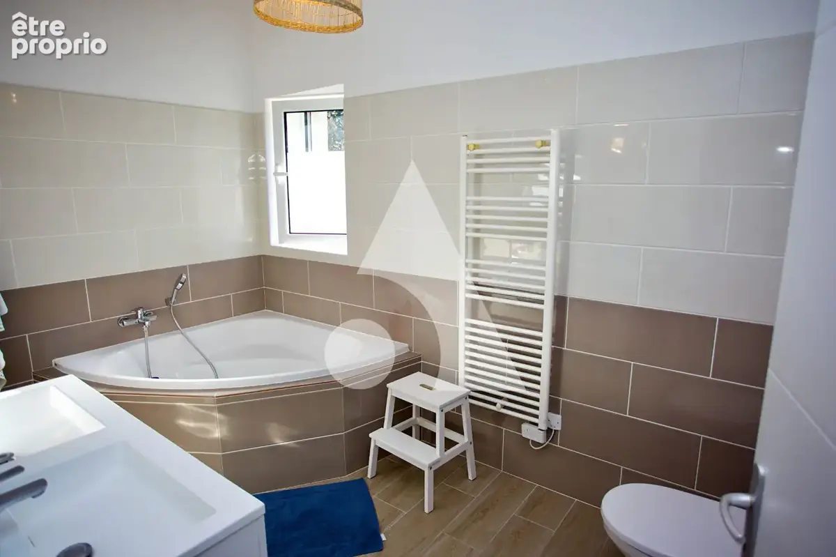 Maison Miserieux 6 pièce(s) 170 m2 - photo 12