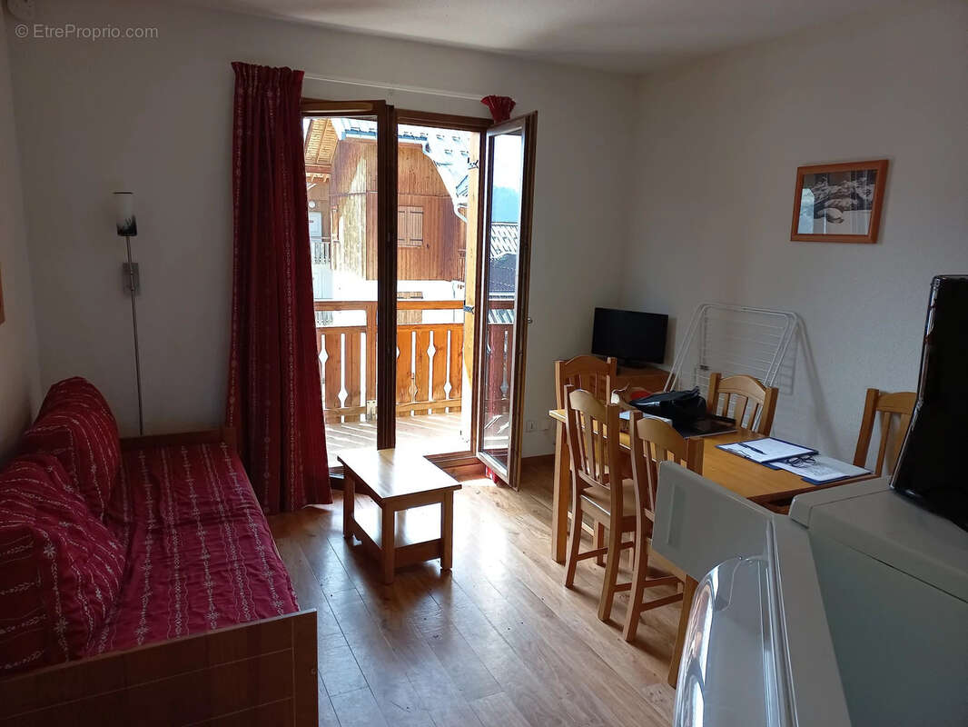 À vendre   Appartement 2 pièces avec balcon et vue montagne - photo 2