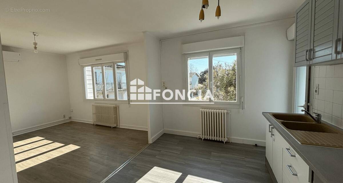 Maison à LE PASSAGE