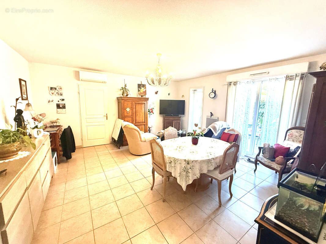 Appartement à FREJUS