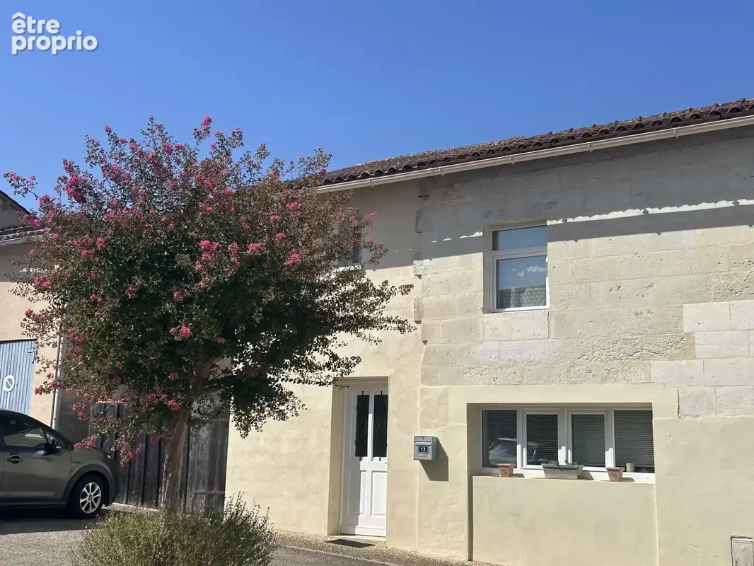 Maison de village rénovée avec gout, 2 chambres, services a 2 pas. - photo 21