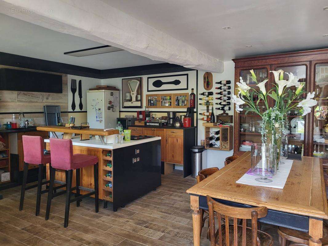 Maison à SAINT-MARC-DU-COR