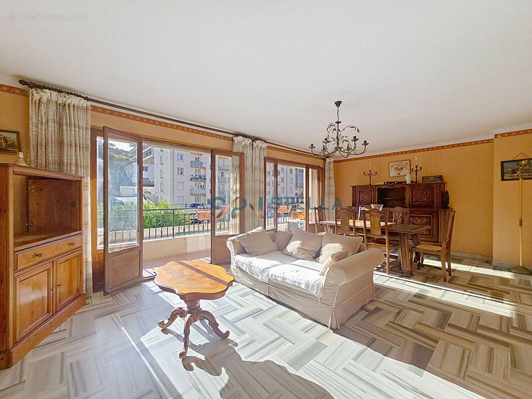 Appartement à AJACCIO