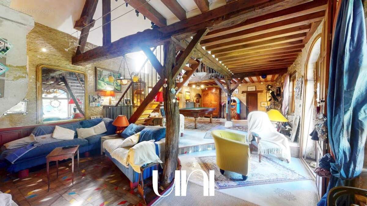 Maison 373 m² à Airan  - photo 26