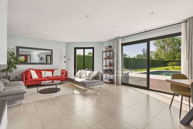 Hauteurs de Honfleur - Maison contemporaine - 234 m2 -5/6 chammbres - Piscine - Terrain 2824 m2 - Double garage - Carport - photo 2