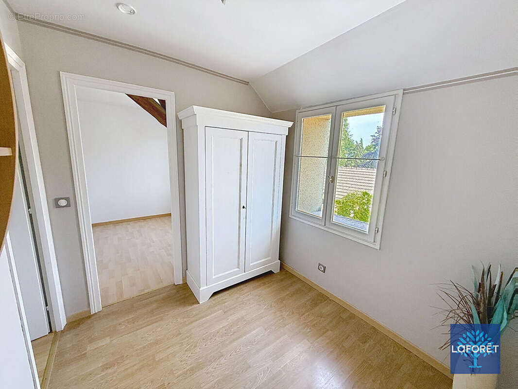 Maison à LEUVILLE-SUR-ORGE