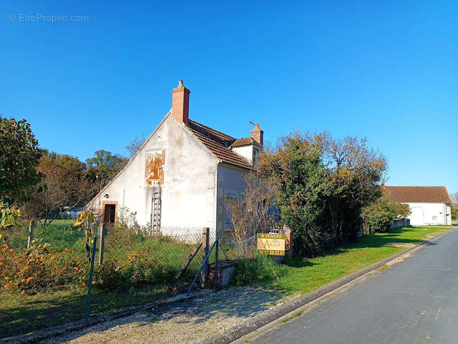 Maison à CHARENTON-DU-CHER