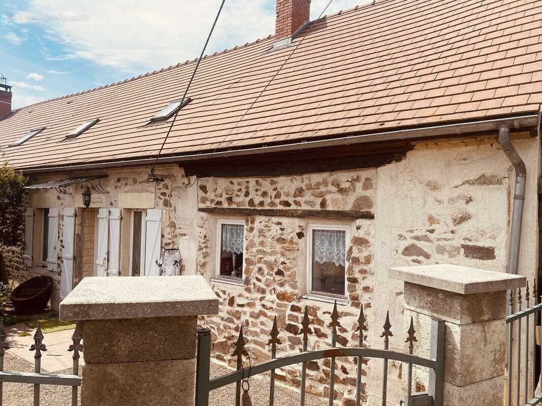Maison 100 m² à Voussac  - photo 11