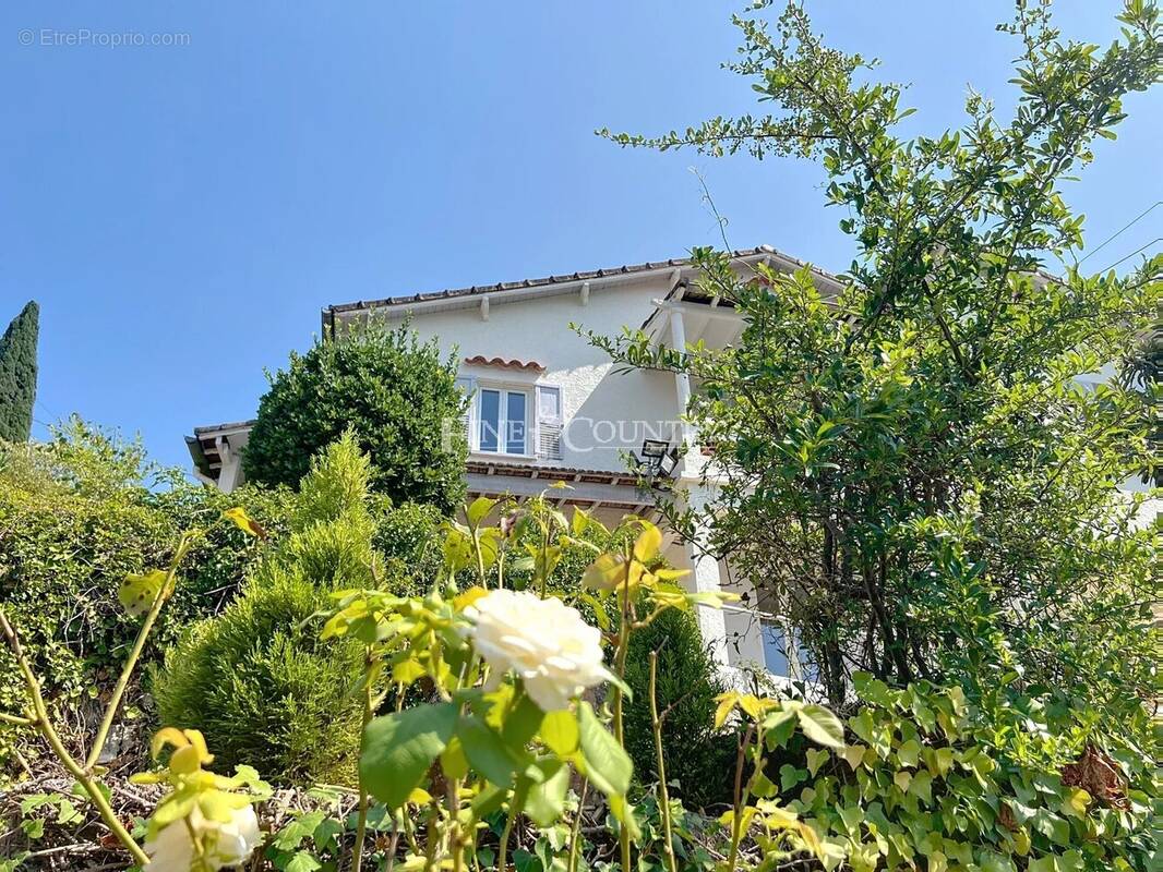 Maison à GRASSE