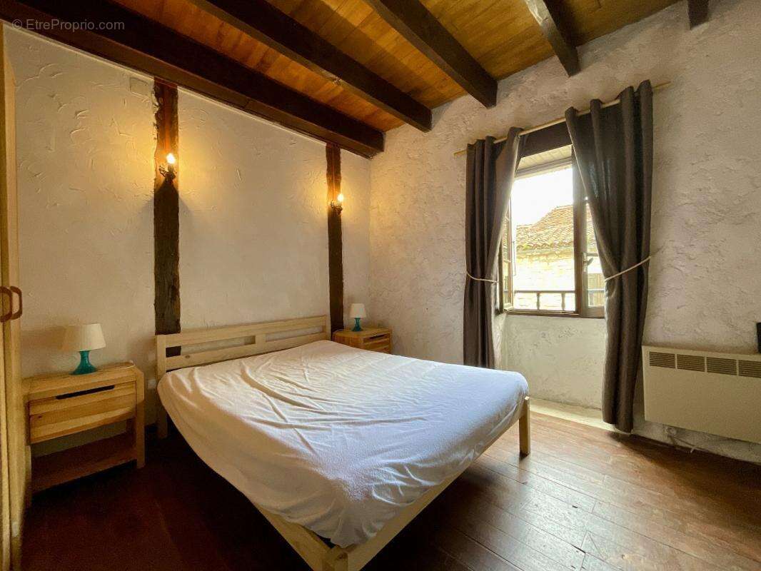 Maison à SAINT-CIRQ-LAPOPIE