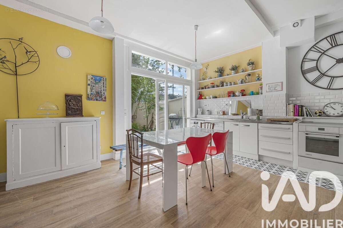 Photo 8 - Maison à IVRY-SUR-SEINE